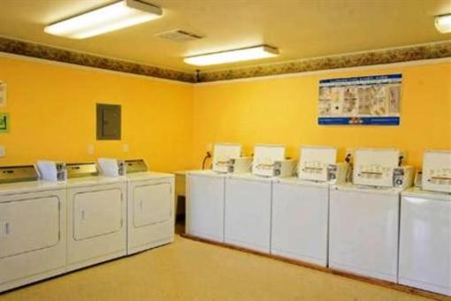 фото отеля Americas Best Value Inn & Suites Bryce Canyon Tropic