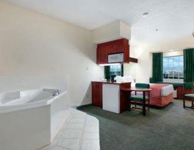 фото отеля Microtel Inn & Suites Baton Rouge I-10