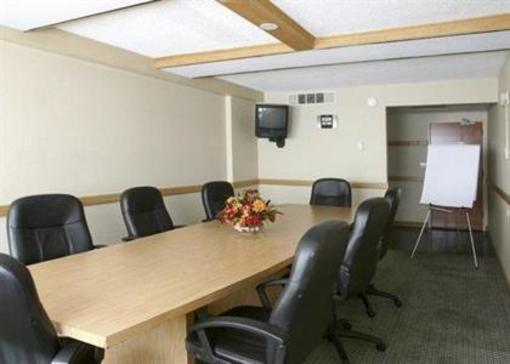 фото отеля Quality Inn & Suites at Binghamton University