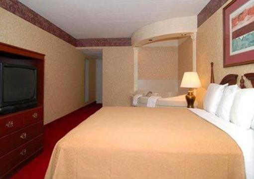 фото отеля Quality Inn Stroudsburg
