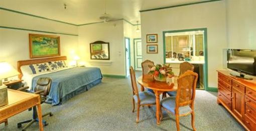фото отеля Best Western Pioneer Inn Lahaina