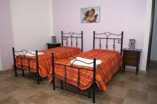 фото отеля Olimpo Bed & Breakfast Giurdignano