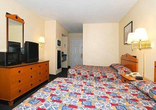 фото отеля Rodeway Inn & Suites Tillmans Corner