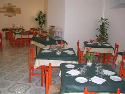 фото отеля Hotel Coralba