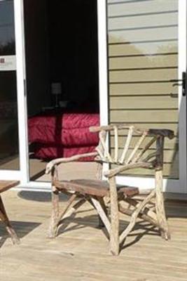 фото отеля Charming Creek Bed and Breakfast