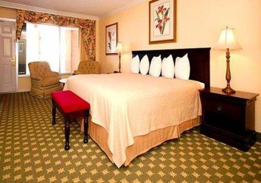фото отеля Quality Inn On the Beach Ormond Beach