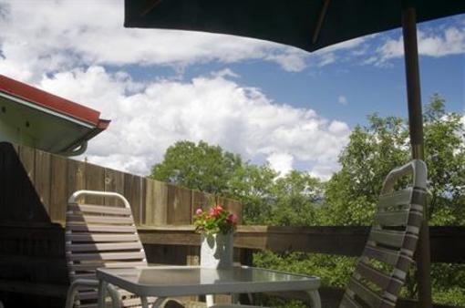 фото отеля Country Willows Bed and Breakfast Inn