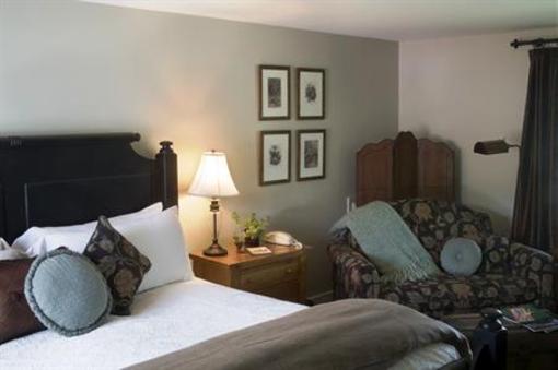 фото отеля Country Willows Bed and Breakfast Inn