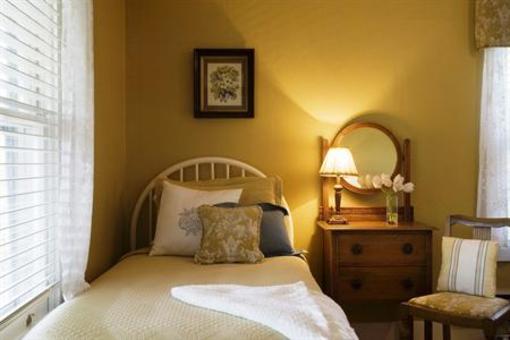 фото отеля Country Willows Bed and Breakfast Inn