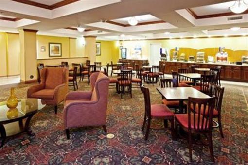 фото отеля Holiday Inn Express Hotel & Suites Vandalia
