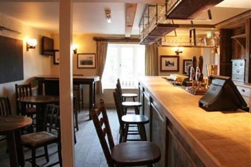 фото отеля The Woolpack Country Inn Northington Winchester