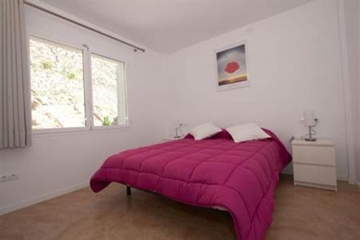 фото отеля Aparthotel l'Heretat Cadaques