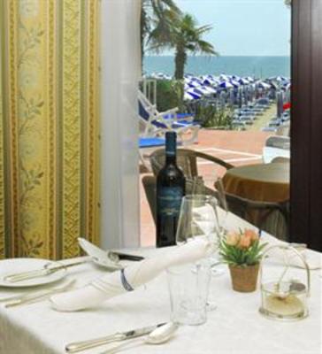 фото отеля Hotel Savoy Caorle
