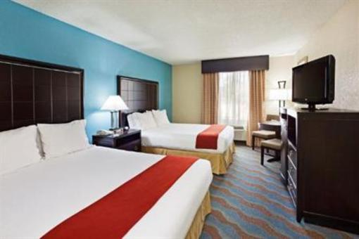 фото отеля Holiday Inn Express Hotel & Suites Greenwood (South Carolina)