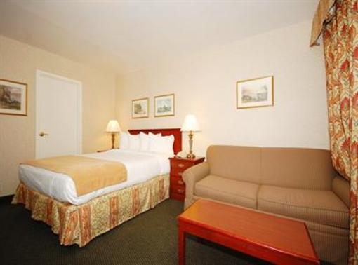 фото отеля Best Western Fort Lee