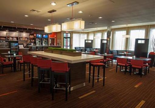 фото отеля Courtyard Lexington Keeneland Airport