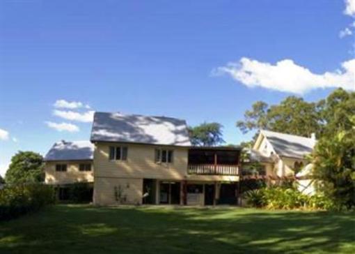 фото отеля Glass House Mountains Ecolodge