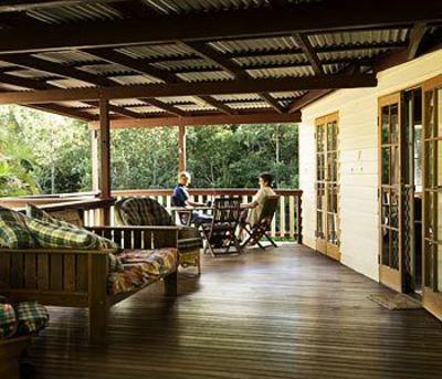 фото отеля Glass House Mountains Ecolodge