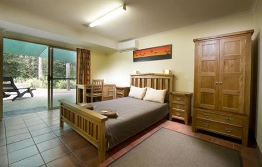 фото отеля Glass House Mountains Ecolodge