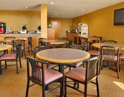 фото отеля Days Inn & Suites Indianapolis NW