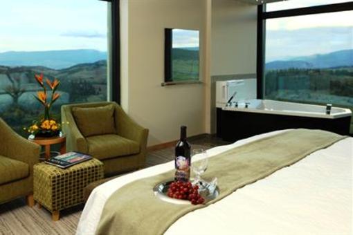фото отеля Sparkling Hill Resort