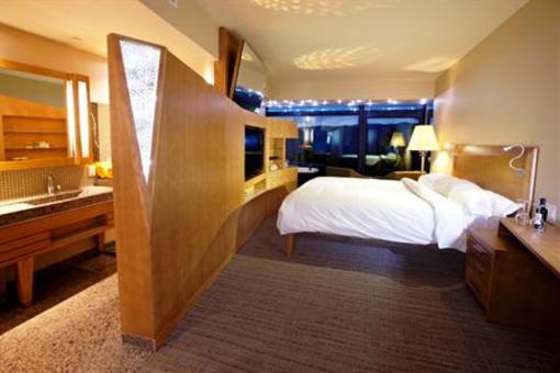 фото отеля Sparkling Hill Resort
