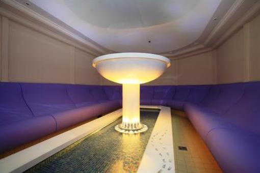 фото отеля Sparkling Hill Resort