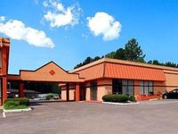 Econo Lodge & Suites Memphis