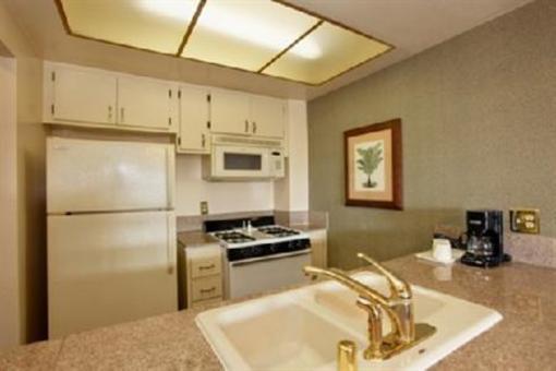 фото отеля Oceanside Marina Suites