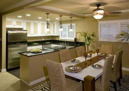 фото отеля Oceanside Marina Suites
