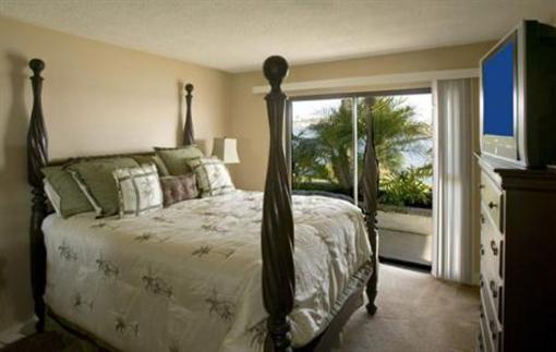 фото отеля Oceanside Marina Suites