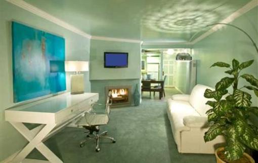 фото отеля Oceanside Marina Suites
