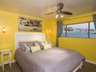 фото отеля Oceanside Marina Suites