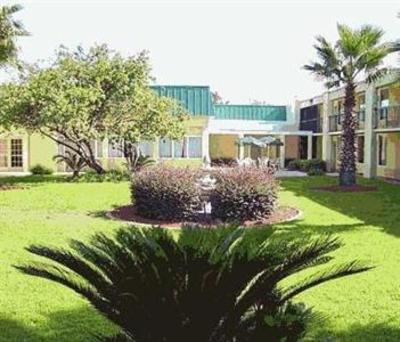 фото отеля Howard Johnson Express Savannah