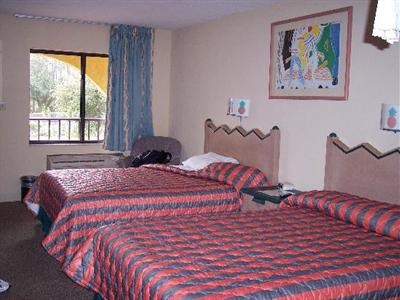 фото отеля Goldstar Inn & Suites