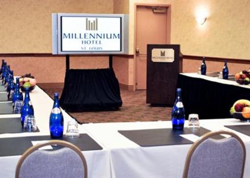 фото отеля Millennium Hotel St. Louis