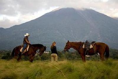 фото отеля La Reunion Antigua Golf Resort Alotenango