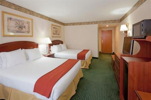 фото отеля Holiday Inn Express Great Barrington