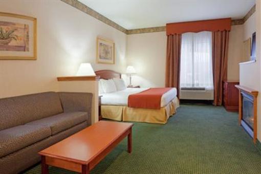 фото отеля Holiday Inn Express Great Barrington