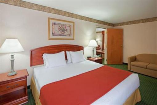 фото отеля Holiday Inn Express Great Barrington