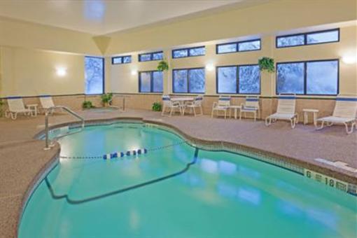фото отеля Holiday Inn Express Great Barrington