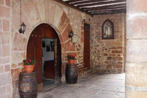фото отеля Apartamentos Turisticos Ezcaray