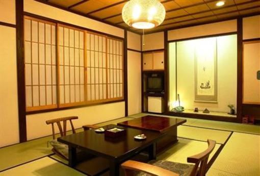 фото отеля Hanaougi Bettei Iiyama Ryokan Hotel Takayama