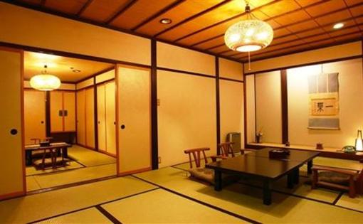 фото отеля Hanaougi Bettei Iiyama Ryokan Hotel Takayama