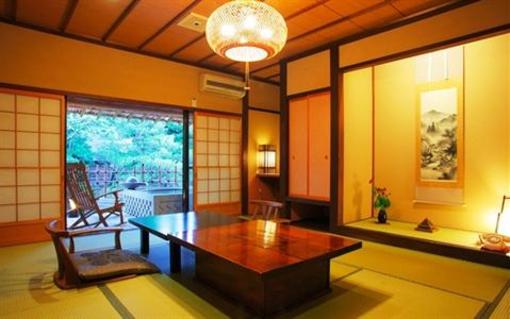 фото отеля Hanaougi Bettei Iiyama Ryokan Hotel Takayama