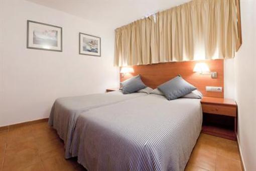 фото отеля Apartamentos Llobet