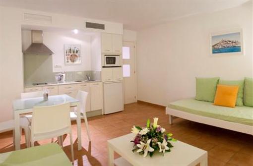 фото отеля Apartamentos Llobet