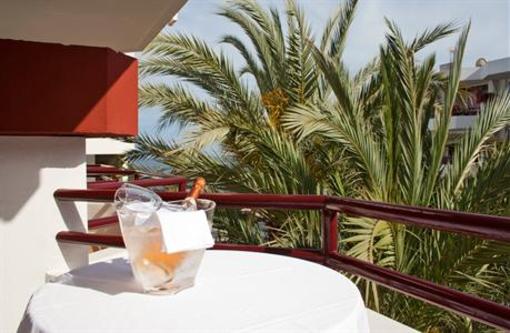 фото отеля Apartamentos Llobet