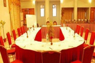 фото отеля Hotel Surabhi International