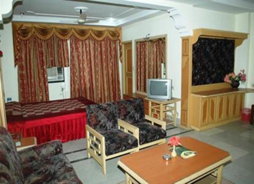 фото отеля Hotel Surabhi International